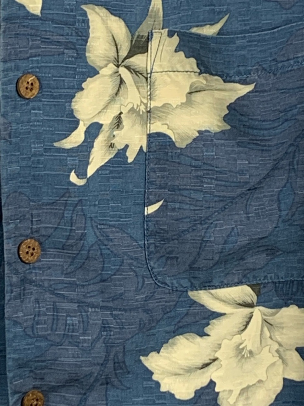 Tommy Bahama Men's L 100% Silk Hawaiian Aloha Shirt Blue Hibiscus Camp - Picture 9 of 13
